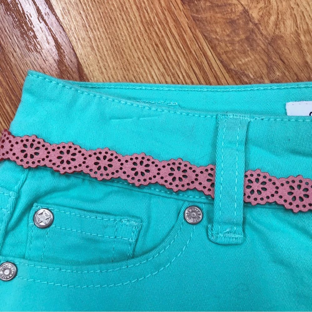 CELEBRITY PINK Girls Turquoise Aqua Cuffed Shorts‎ With Pink Belt Size 10 New - Picture 4 of 6
